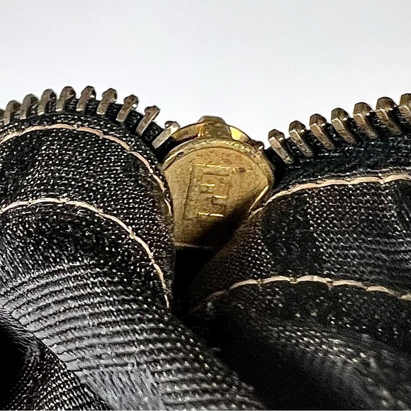 Fendi Zucca Brown Canvas Clutch Bag - Picture 3 of 5